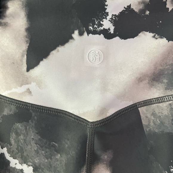 Sage Collective Set Tie Dye - Picture 3 of 7